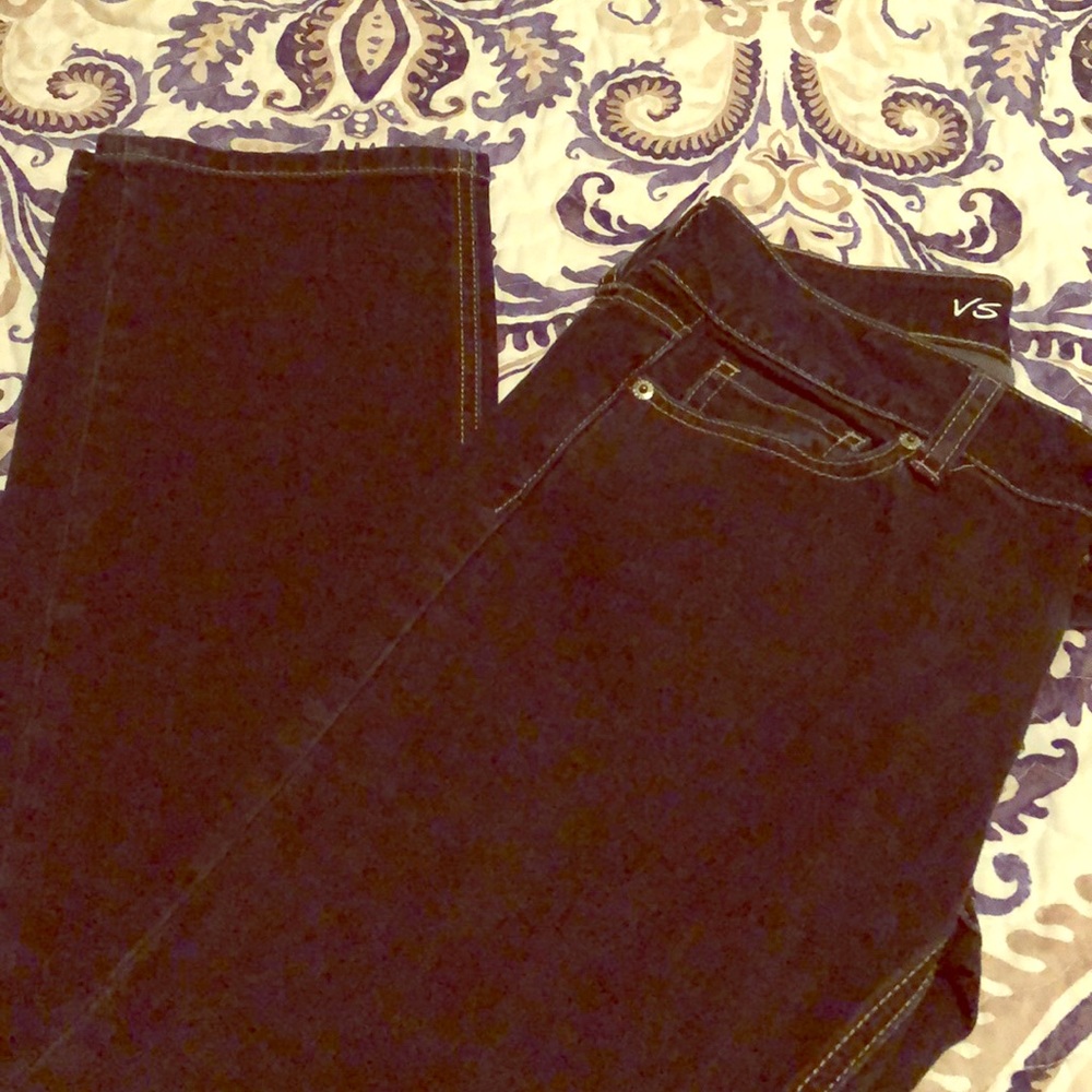 NWOT. Victoria’s Secret London jeans.